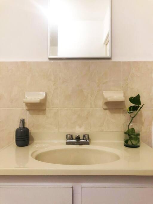 Comfortable And Private House 2 Bedrooms Wifi Parking Free Monterrey Exterior photo